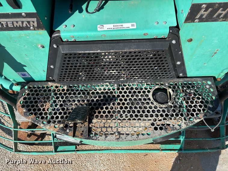 image for item EO4146 Whiteman HHXD5 power trowel