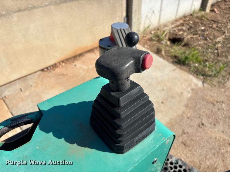 image for item EO4146 Whiteman HHXD5 power trowel