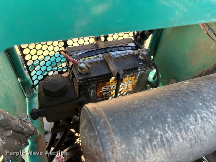 image for item EO4146 Whiteman HHXD5 power trowel