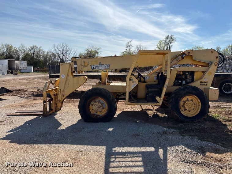 image for item EO4148 Pettibone 8042 telehandler