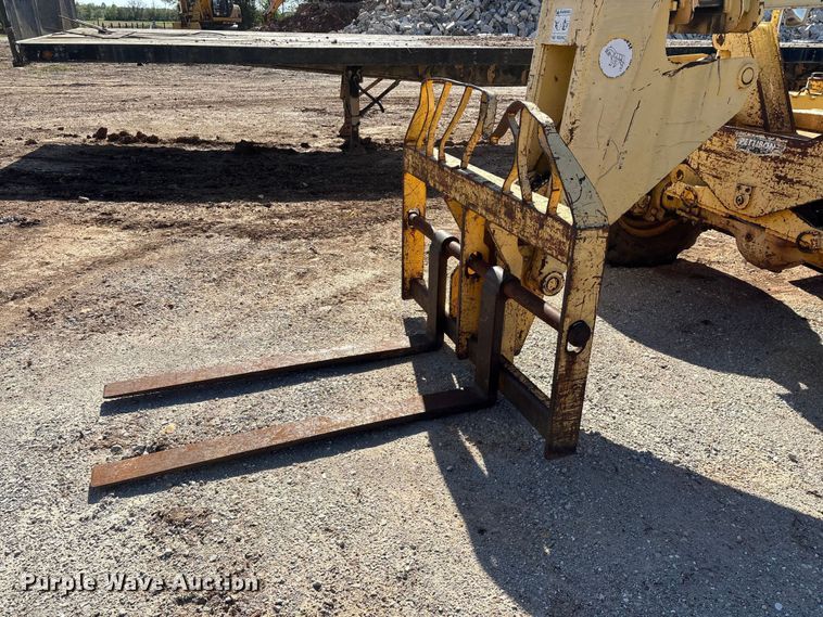 image for item EO4148 Pettibone 8042 telehandler