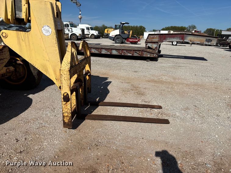 image for item EO4148 Pettibone 8042 telehandler