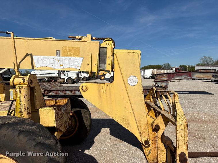 image for item EO4148 Pettibone 8042 telehandler