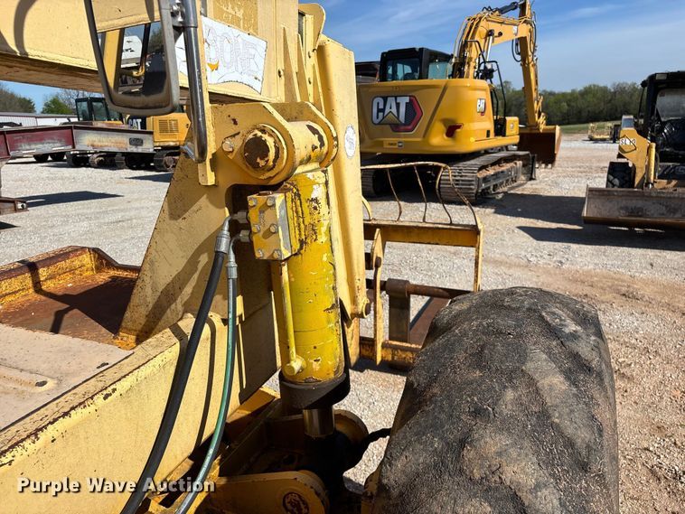 image for item EO4148 Pettibone 8042 telehandler