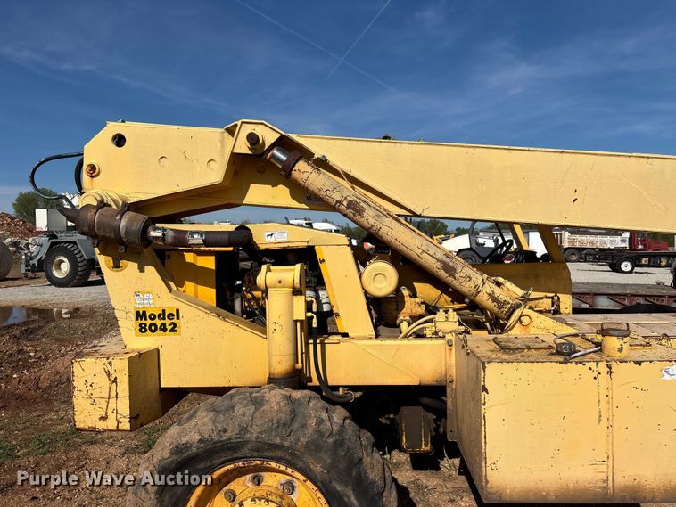 image for item EO4148 Pettibone 8042 telehandler