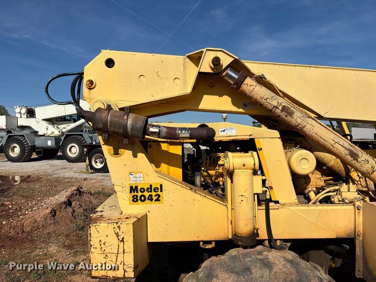 image for item EO4148 Pettibone 8042 telehandler