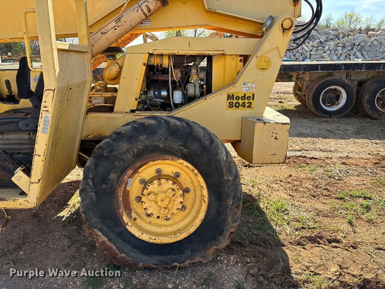 image for item EO4148 Pettibone 8042 telehandler