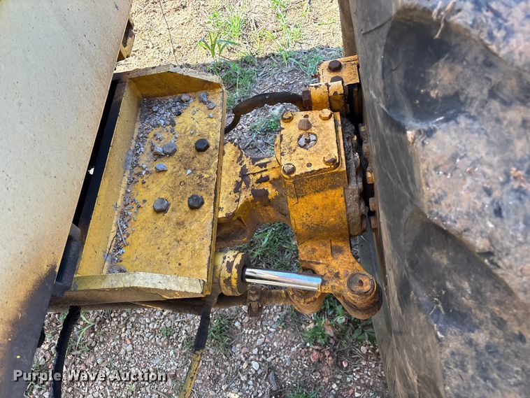 image for item EO4148 Pettibone 8042 telehandler