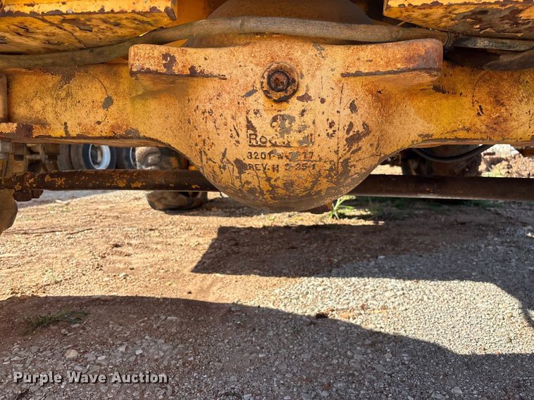 image for item EO4148 Pettibone 8042 telehandler