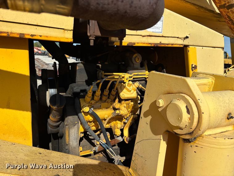 image for item EO4148 Pettibone 8042 telehandler