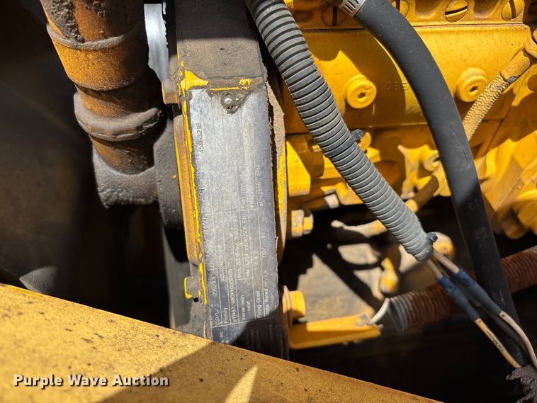 image for item EO4148 Pettibone 8042 telehandler