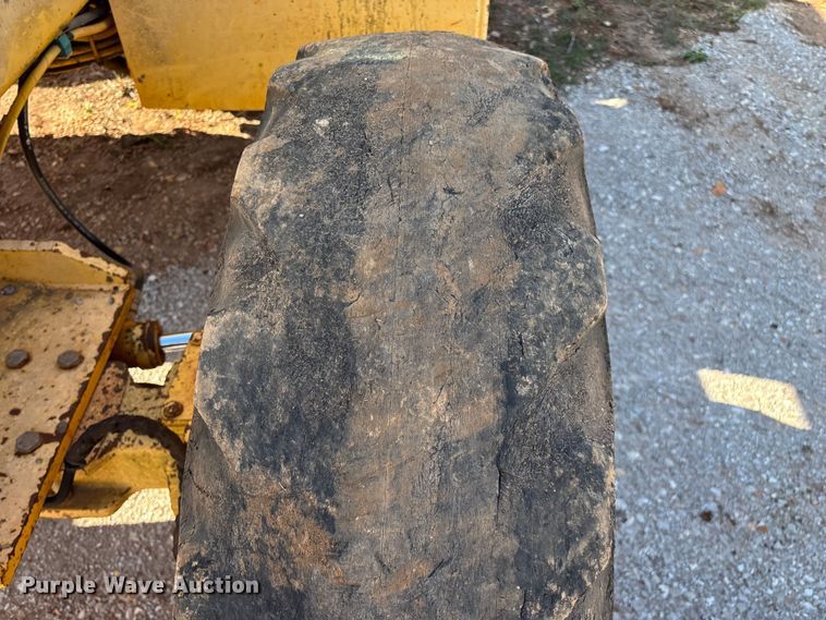 image for item EO4148 Pettibone 8042 telehandler