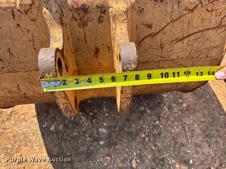 image for item EO4166 (7) backhoe buckets