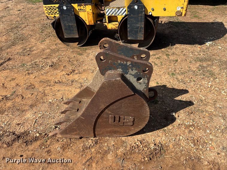 image for item EO4166 (7) backhoe buckets