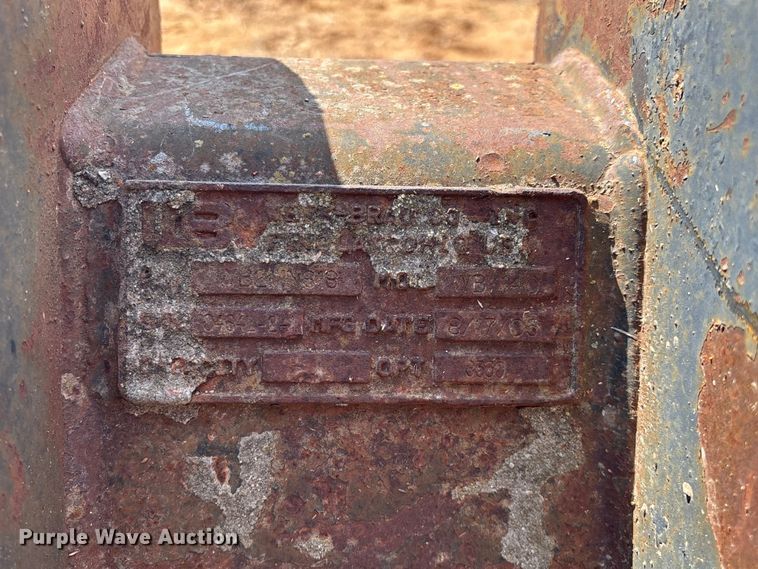 image for item EO4166 (7) backhoe buckets