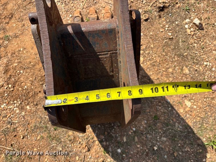 image for item EO4166 (7) backhoe buckets