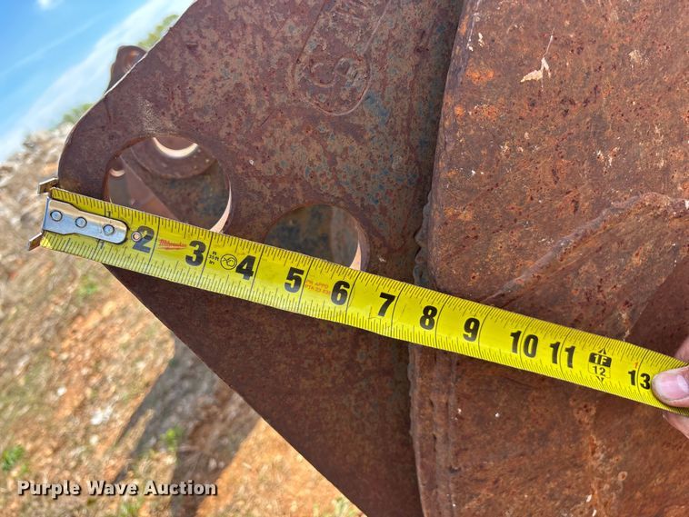 image for item EO4166 (7) backhoe buckets