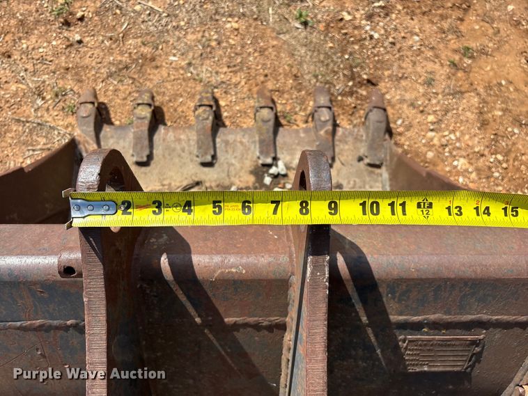 image for item EO4166 (7) backhoe buckets
