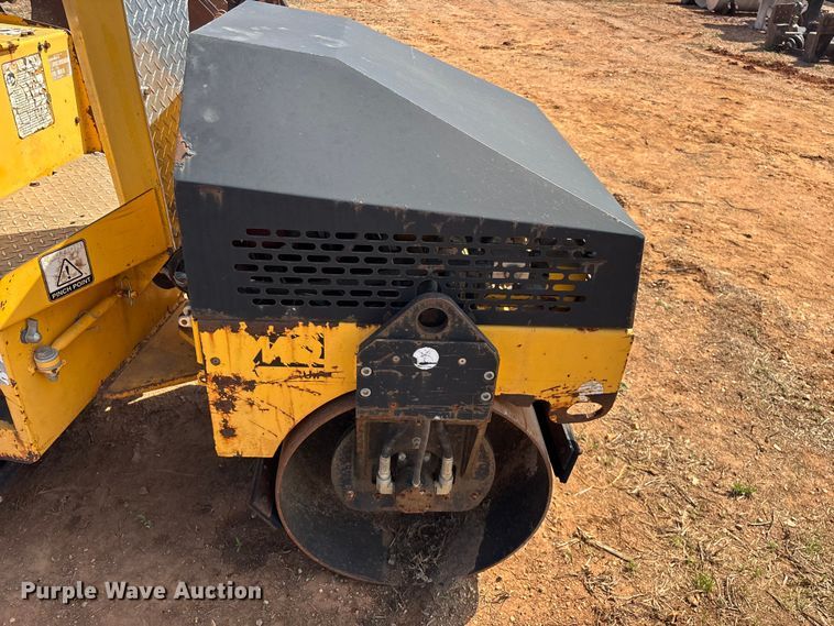 image for item EO4167 MultiQuip AR-13 G double drum roller