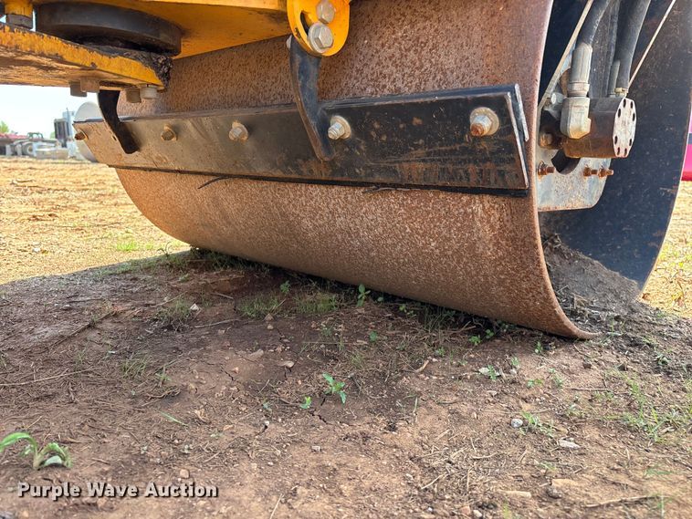 image for item EO4167 MultiQuip AR-13 G double drum roller