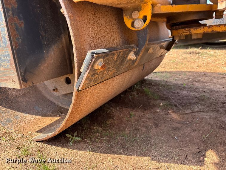 image for item EO4167 MultiQuip AR-13 G double drum roller