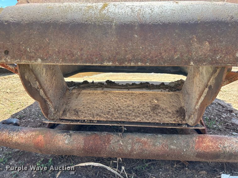 image for item EO4171 Concrete crane bucket