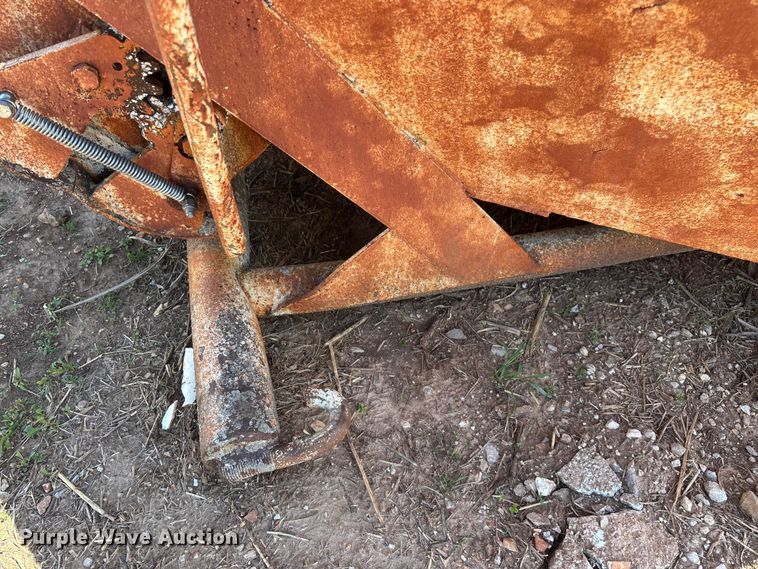 image for item EO4171 Concrete crane bucket