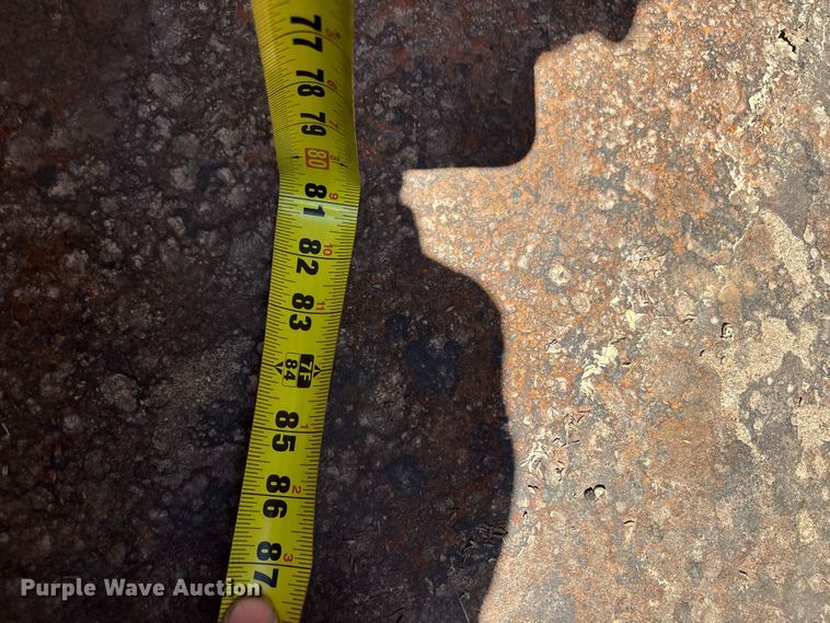 image for item EO4171 Concrete crane bucket