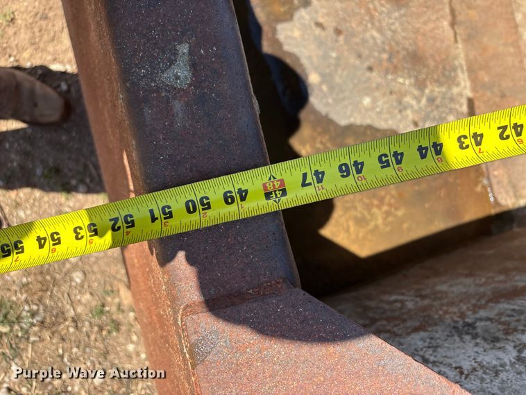 image for item EO4171 Concrete crane bucket