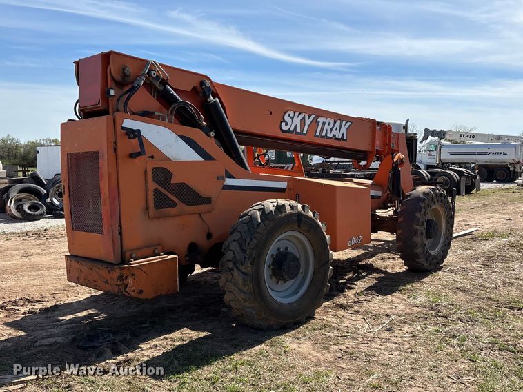 image for item EO4173 Sky Trak 8042 telehandler
