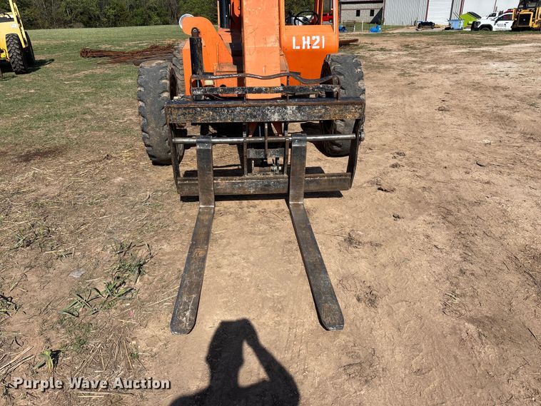 image for item EO4173 Sky Trak 8042 telehandler