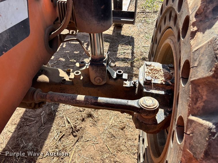 image for item EO4173 Sky Trak 8042 telehandler