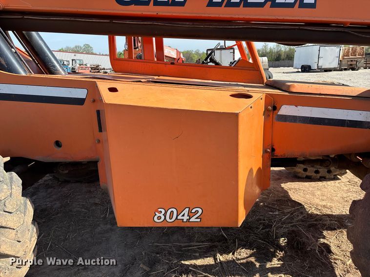 image for item EO4173 Sky Trak 8042 telehandler