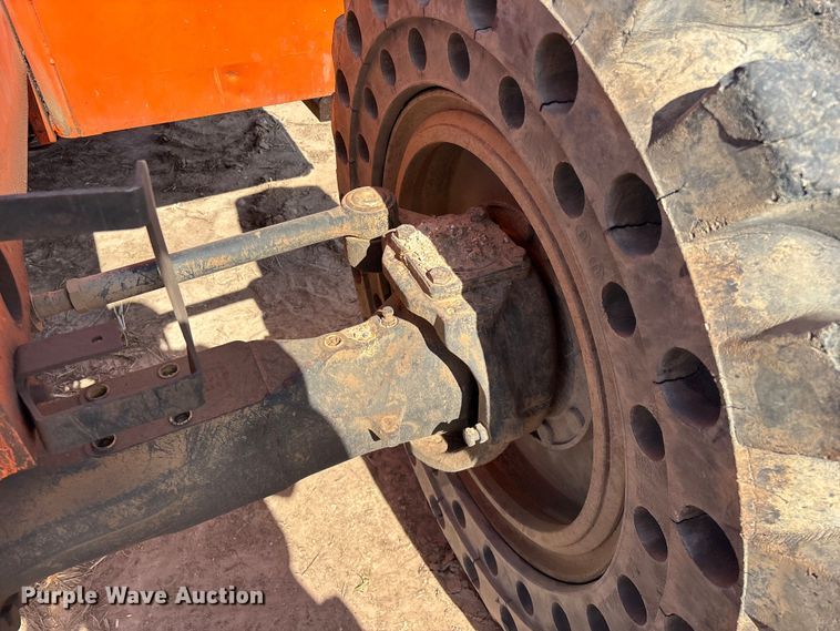 image for item EO4173 Sky Trak 8042 telehandler