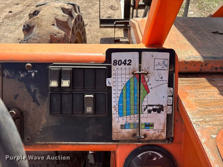 image for item EO4173 Sky Trak 8042 telehandler