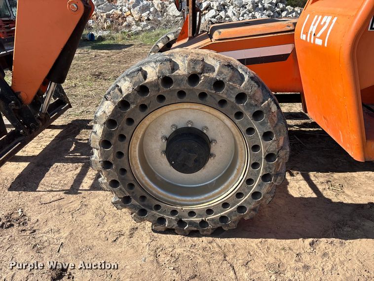 image for item EO4173 Sky Trak 8042 telehandler