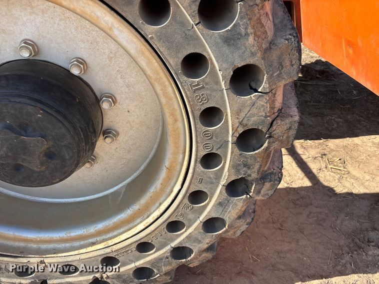 image for item EO4173 Sky Trak 8042 telehandler