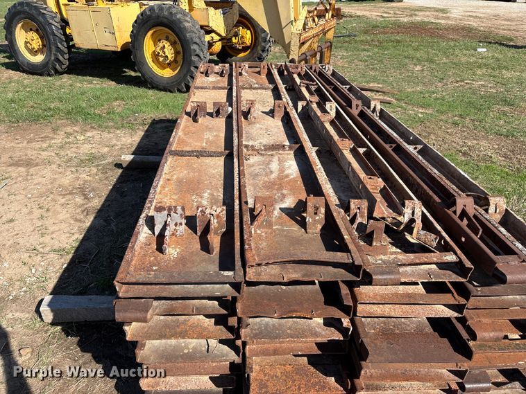 image for item EO4174 Approximately (33) curb concrete forms