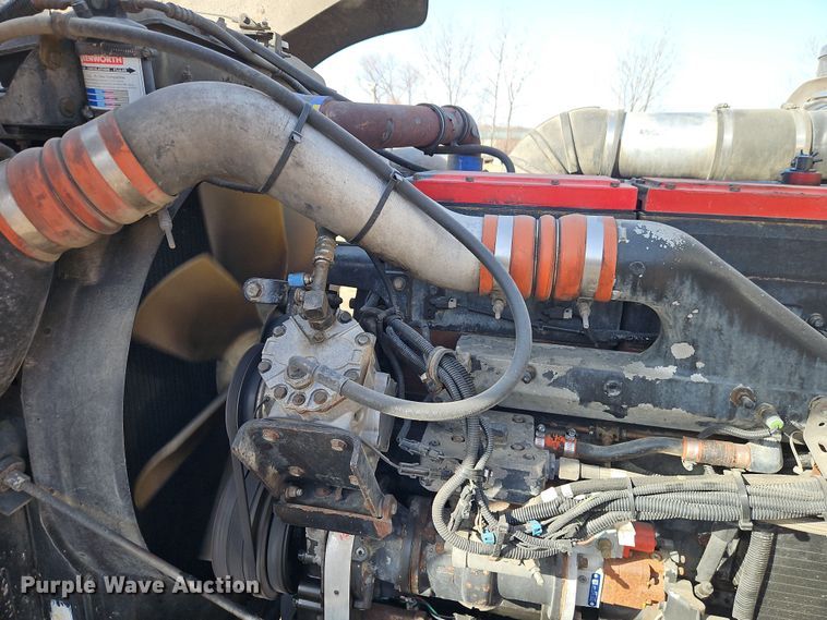 image for item EO7017 2000 Kenworth W900 semi truck