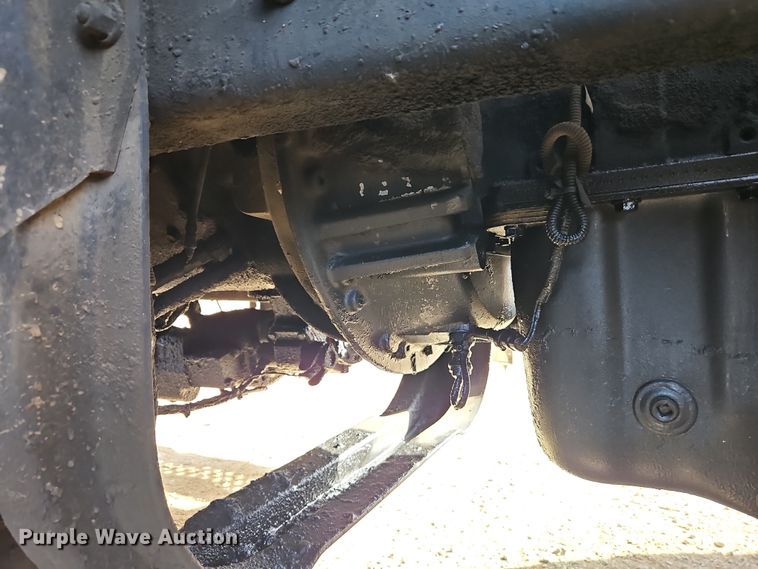 image for item EO7017 2000 Kenworth W900 semi truck