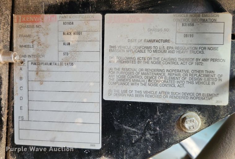 image for item EO7017 2000 Kenworth W900 semi truck