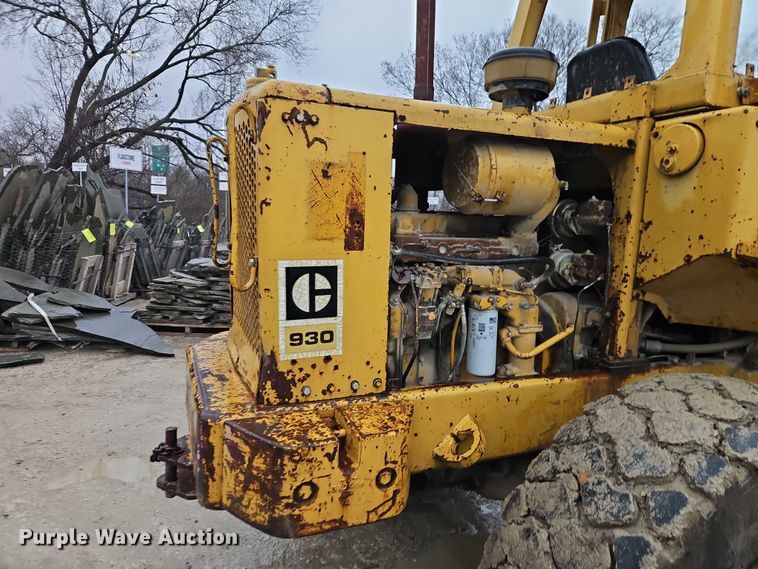 image for item EO7057 1973 Caterpillar 930 wheel loader