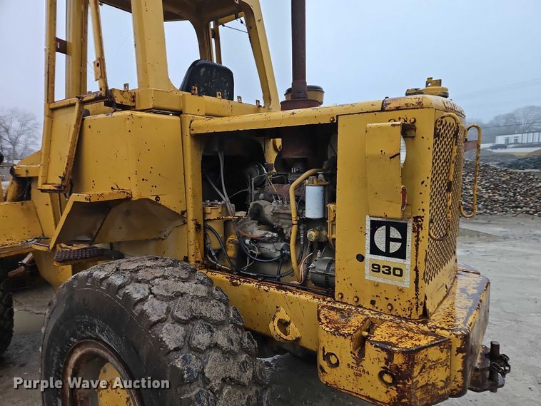 image for item EO7057 1973 Caterpillar 930 wheel loader