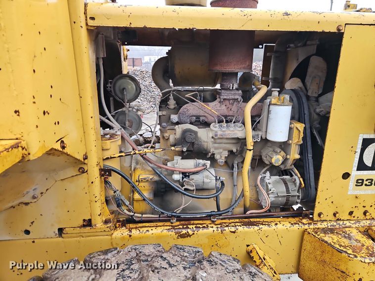 image for item EO7057 1973 Caterpillar 930 wheel loader