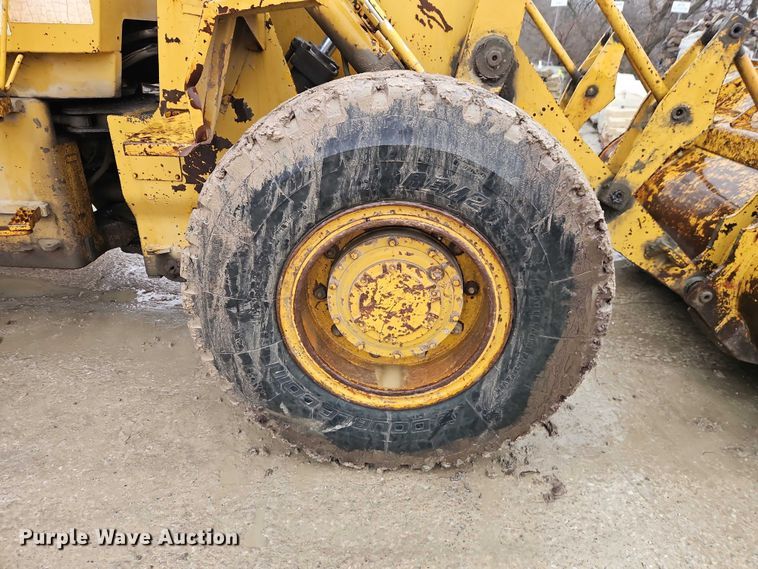 image for item EO7057 1973 Caterpillar 930 wheel loader