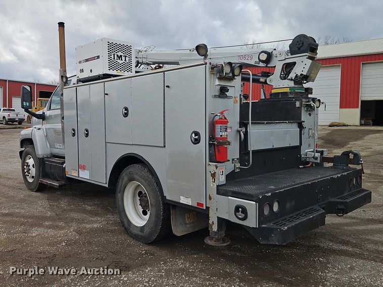 image for item EO7200 2009 GMC C7500 utility / service truck