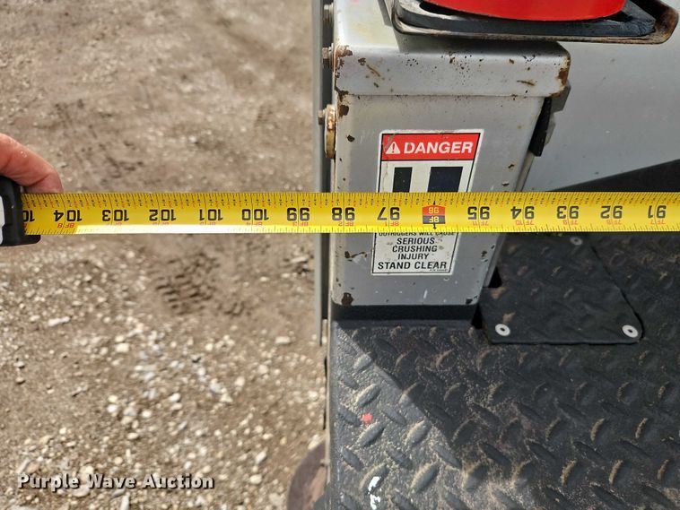 image for item EO7200 2009 GMC C7500 utility / service truck