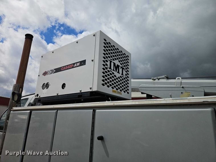 image for item EO7200 2009 GMC C7500 utility / service truck