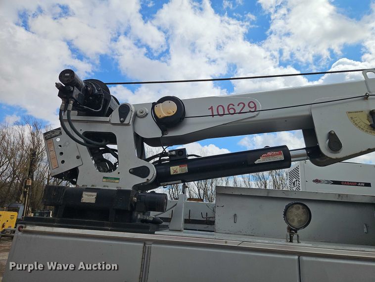 image for item EO7200 2009 GMC C7500 utility / service truck