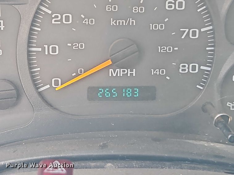 image for item EO7200 2009 GMC C7500 utility / service truck